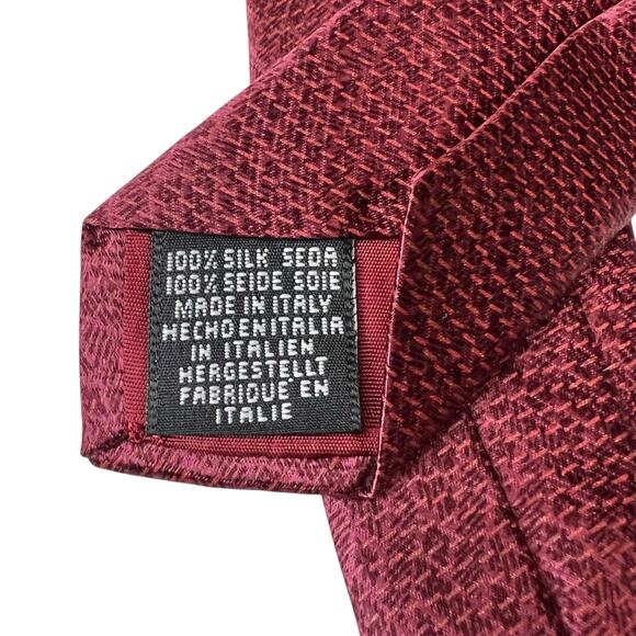 Charleston Tie Rack Necktie Mens Burgundy 100% Silk Pattern Career Classic Italy - Picture 6 of 6